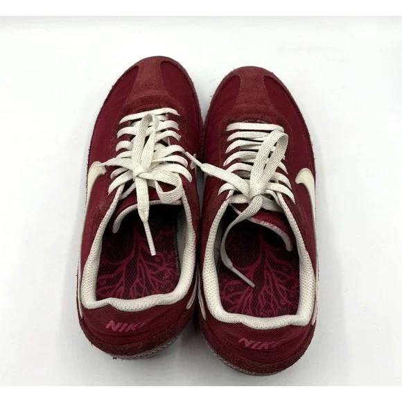 NIKE Sneakers Women's Size 6.5 Maroon Shoes Retro Athleisure Sporty - Picture 4 of 9